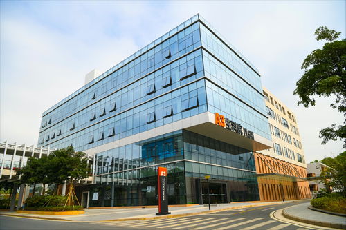 完美公司 堅定數智化征程，以科技力量賦能健康中國與教育未來